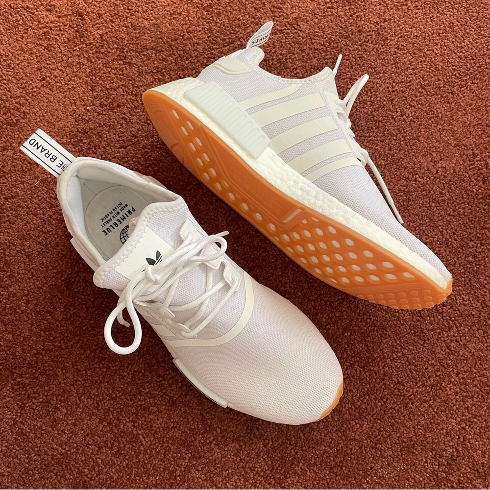 Adidas NMD_R1 Primeblue Cloud White/Gum, size 9.5 men's